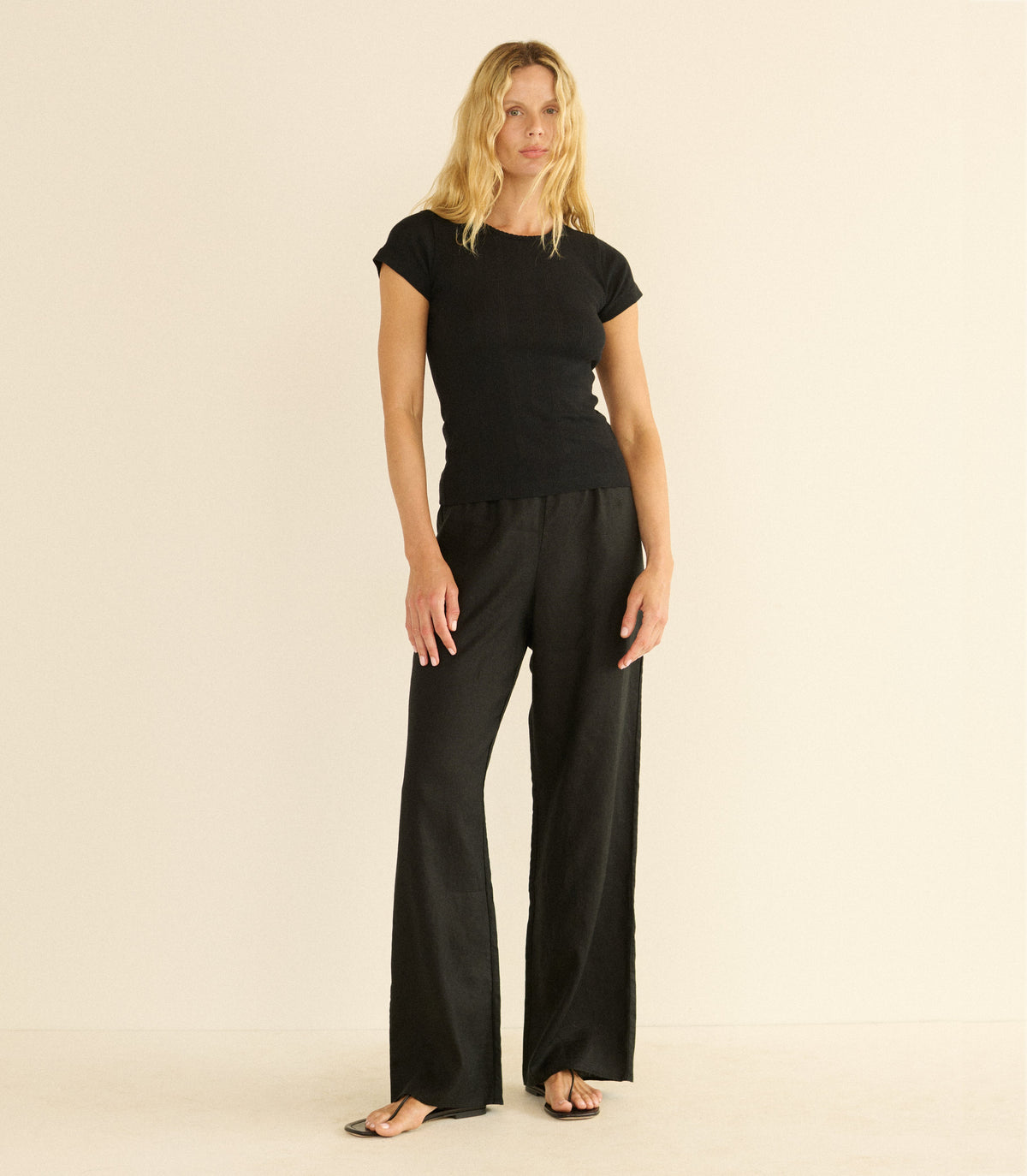 VIVI TEE -- BLACK QUELLE JOLIE POINTELLE